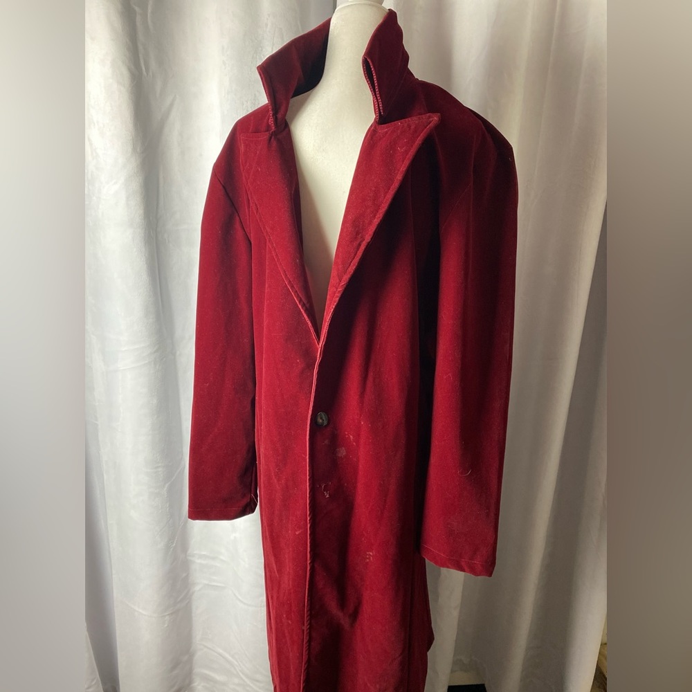 Deep red velvet coat from TRISTAN’s COSTUME CLOSET.